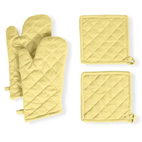 Comfortable 4 Piece Set 2 Oven Mitts 2 Potholders 4 Count Innovative