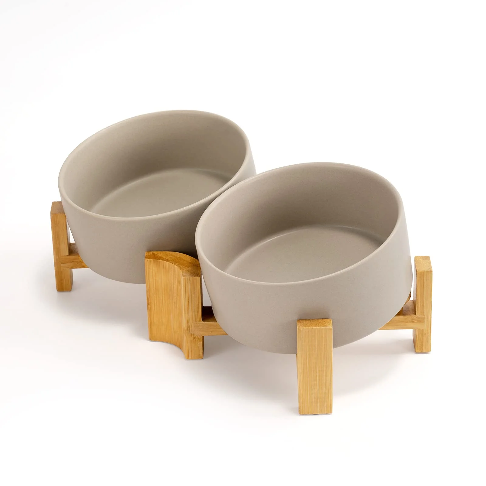 Fashionable SPUNKYJUNKY 15° Tilted Ceramic Bowl with Wooden Stand — Non-Slip 28.7 oz for Cats Medium Dogs Convenient