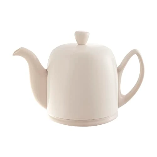 World-Class Salam Luxury French Tea Pot Relaxed
