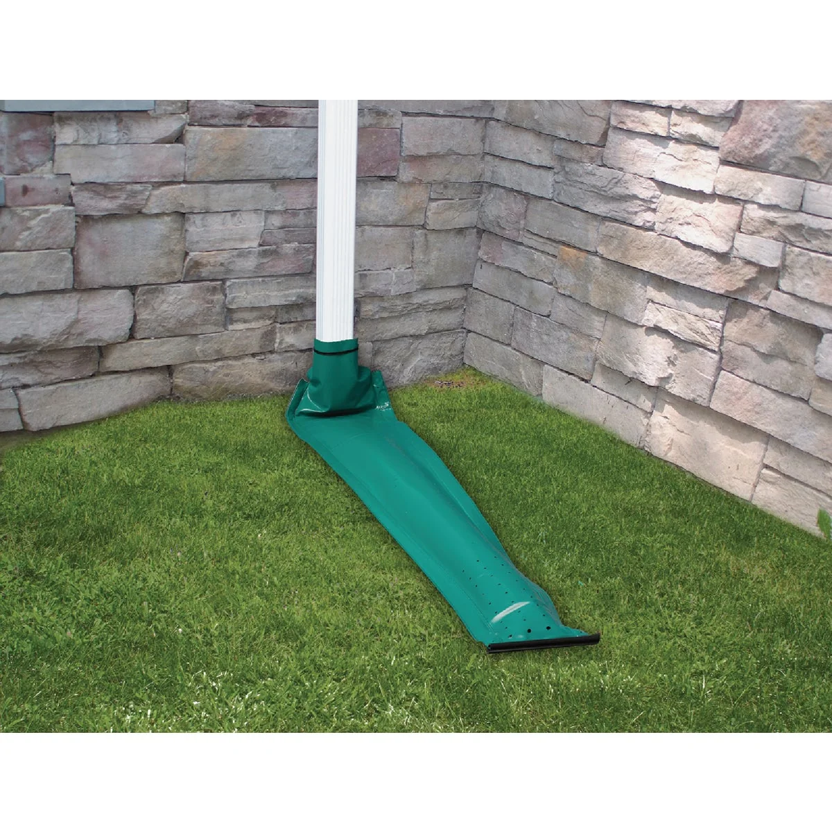 Lightweight Frost King’s Standard Flexible 4 In. x 12 Ft. Green Downspout Extender Organic
