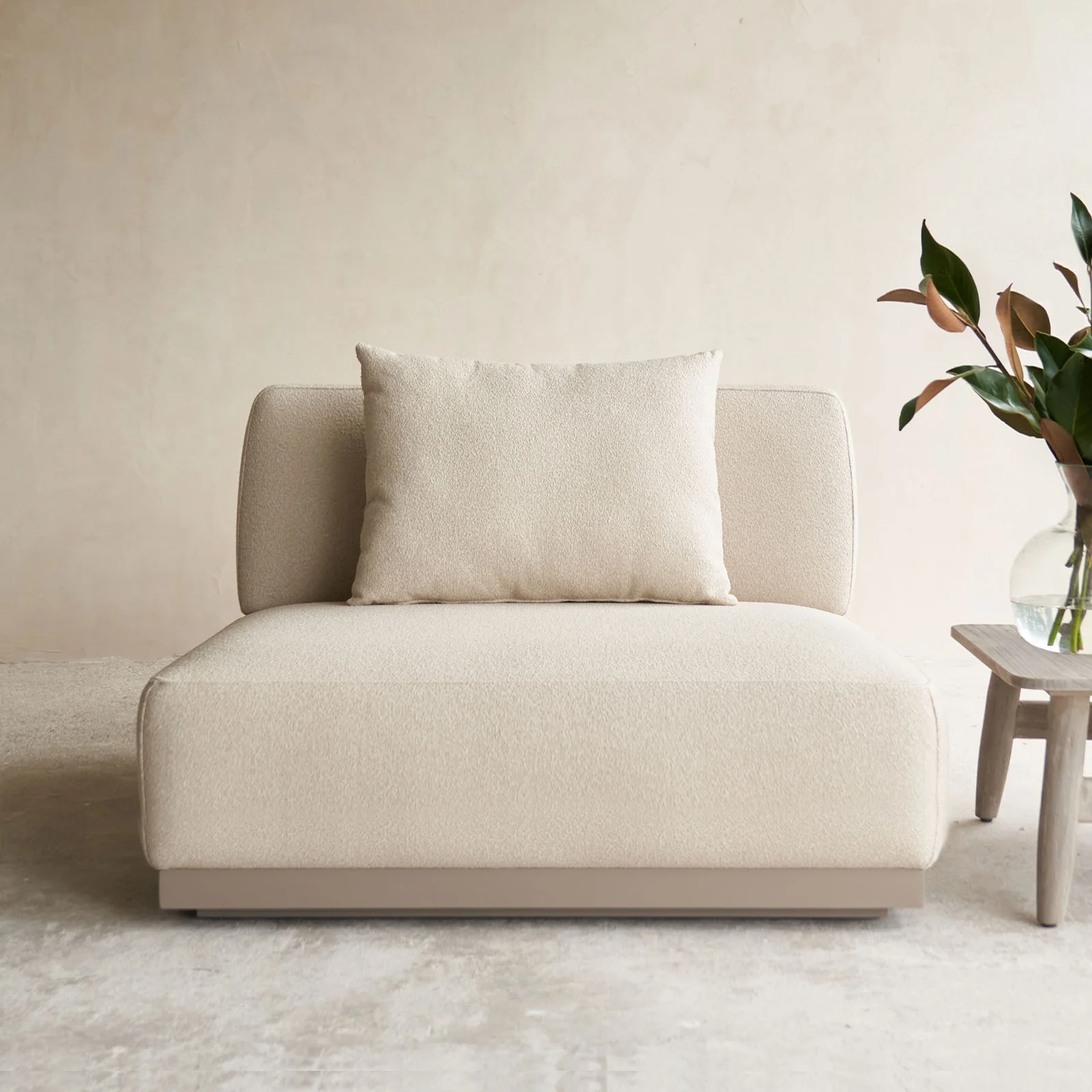 Lightweight Amalfi Outdoor Armchair Taupe Frame – Sand 104cm Consistent