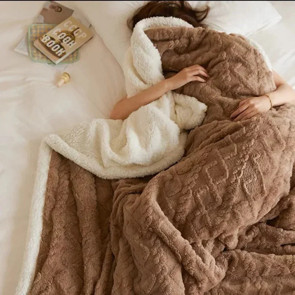 Casual Pact Thick Winter Blanket – Soft Warm Fleece Throw for Sofa Bed 7 Colours 4 Sizes First-Class