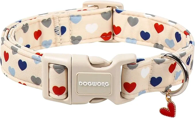 Smooth DOGWONG Valentine’s Dog Collar-Hearts Print Dog Collar Optimized