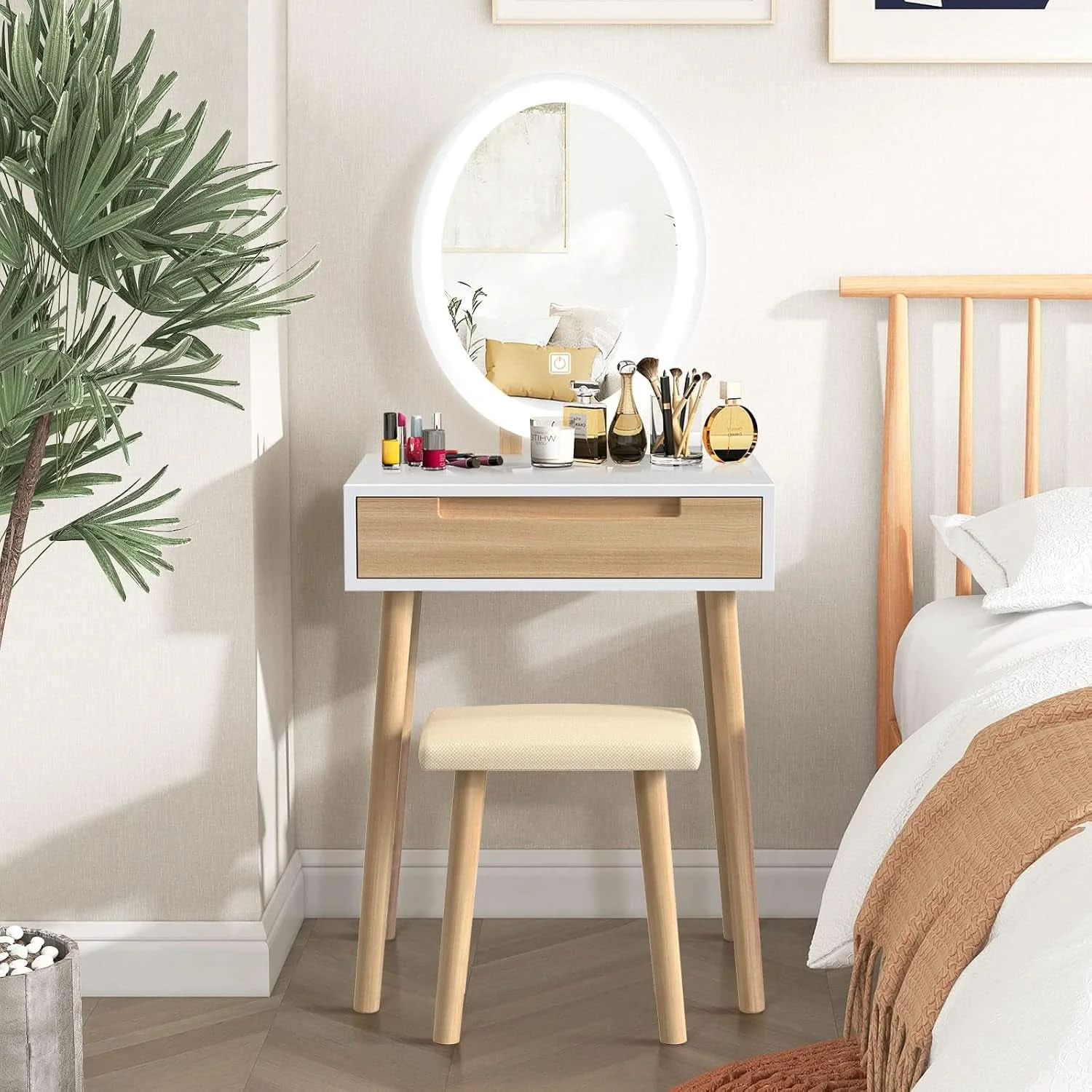 Healthy Makeup Vanity Table Compact With Illuminated Mirror Specialty