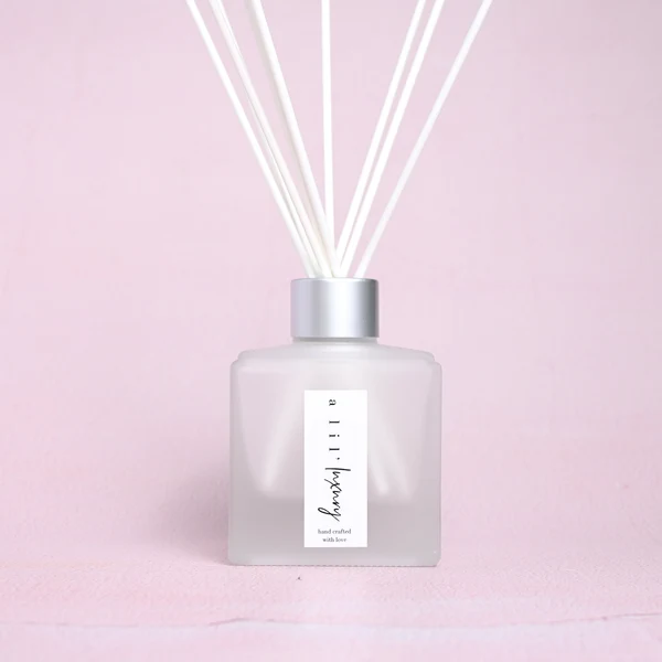 Practical Frosted Square Reed Diffuser Healthy