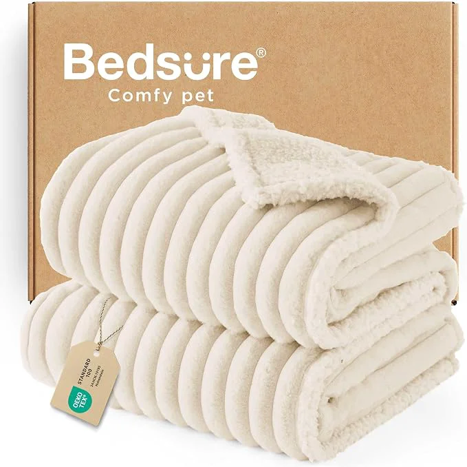 Easy-to-Use Bedsure ComfyFleece™ Waterproof Dog Blankets Exceptional