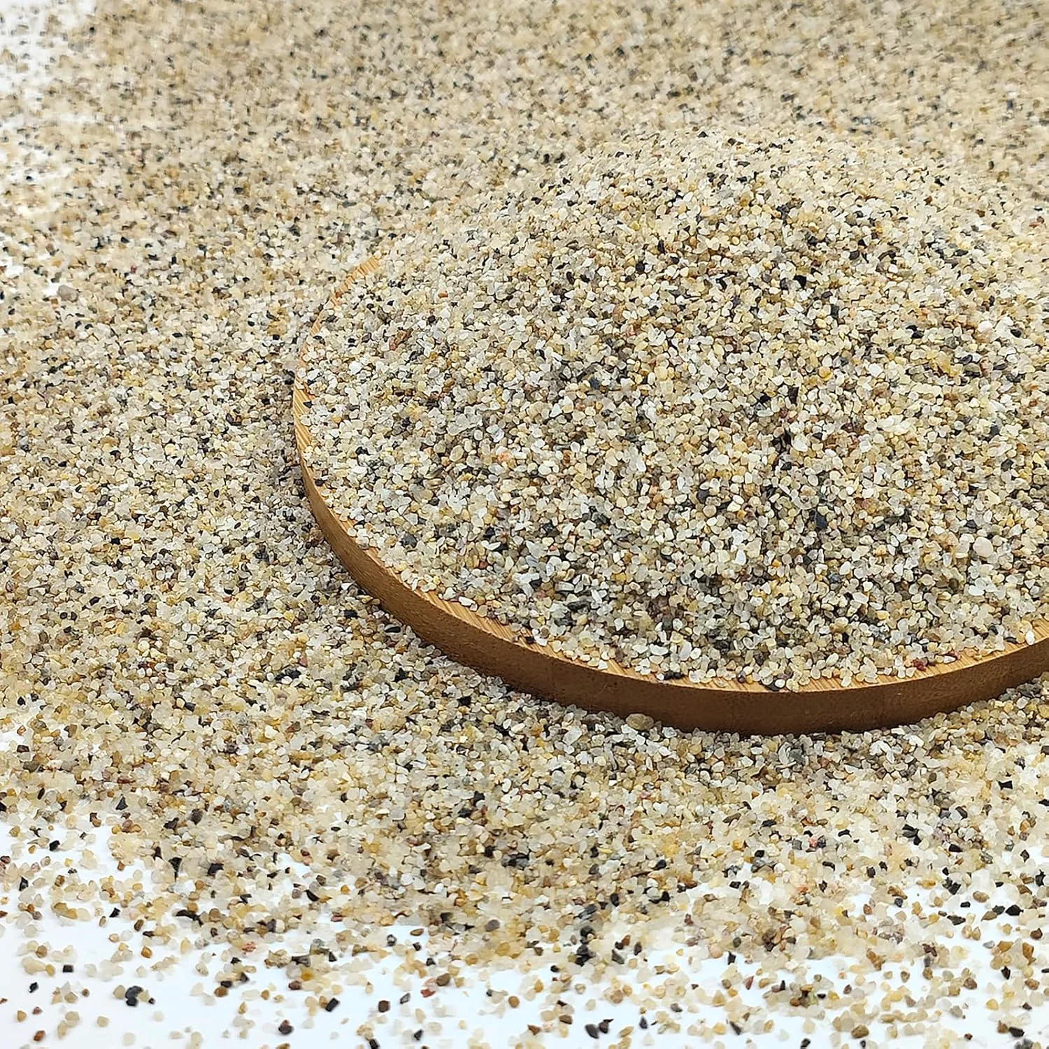 Classic 10 lbs Aquarium Sand 0.6-1.2 mm Aquarium Substrate for Freshwater Fish Tank. Decorative River Rocks Gravel for Fish Tank Plants Potted Fire Pits Candle Vase and Crafts Long-Lasting