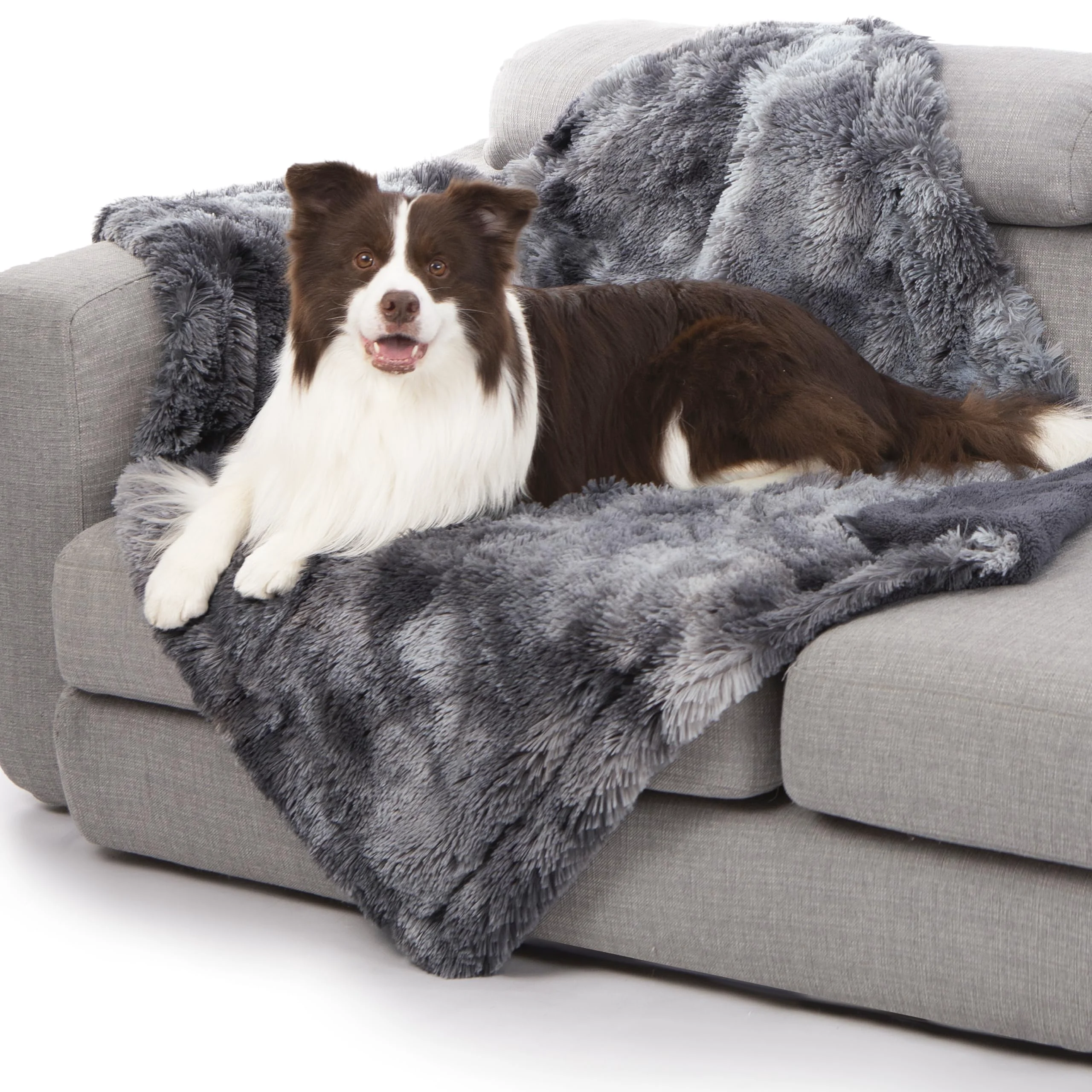 Relaxed gogobunny Waterproof Dog Blanket 40×50 in – Reversible Faux Fur Furniture Protector Pure