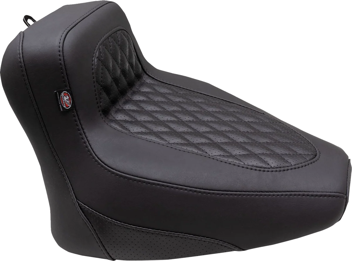 Luxury MUSTANG Squareback Seat – Solo – Black – Diamond Stitch – Chief ’22-’24 88201 Reliable