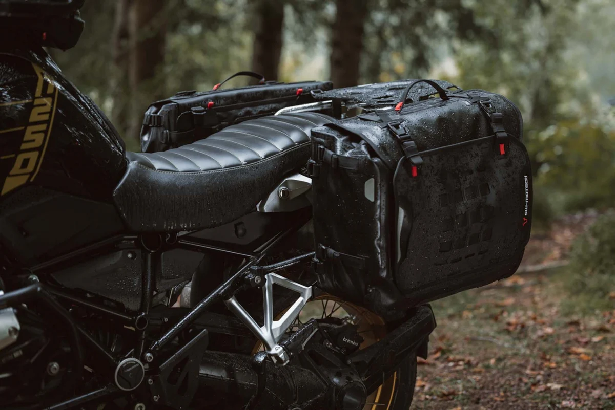 Reliable SW-MOTECH SysBag Side Bag System – Black – Yamaha Super Tenere 1200 ’10-’24 BC.SYS.06.145.21000B Functional