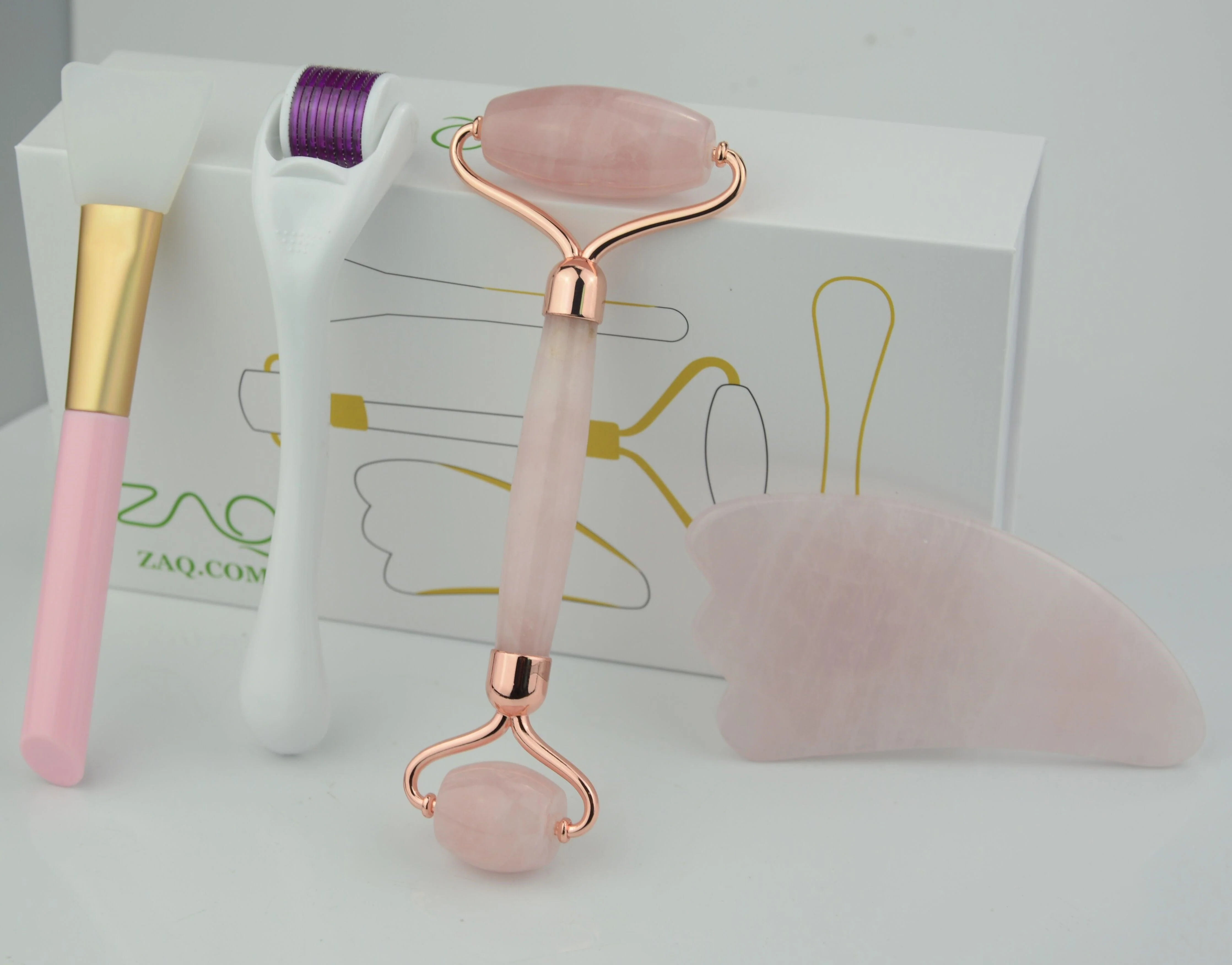 Expertly Made Coffret Rouleau de massage visage Gua Sha Pinceau et DERMA ROLLER ZAQ Rose Next-Generation