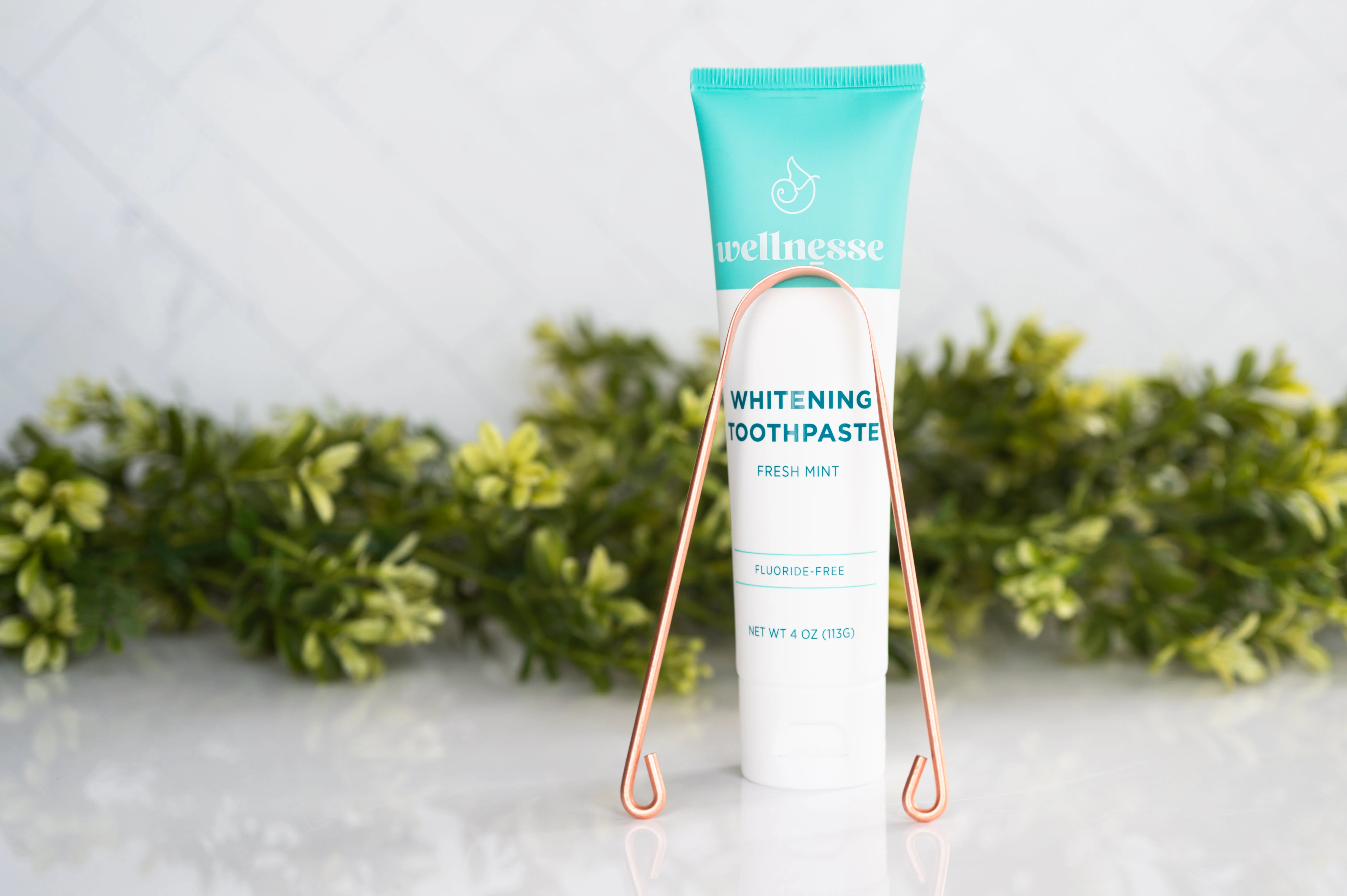 First-Class Toothpaste-Scraper High-Grade
