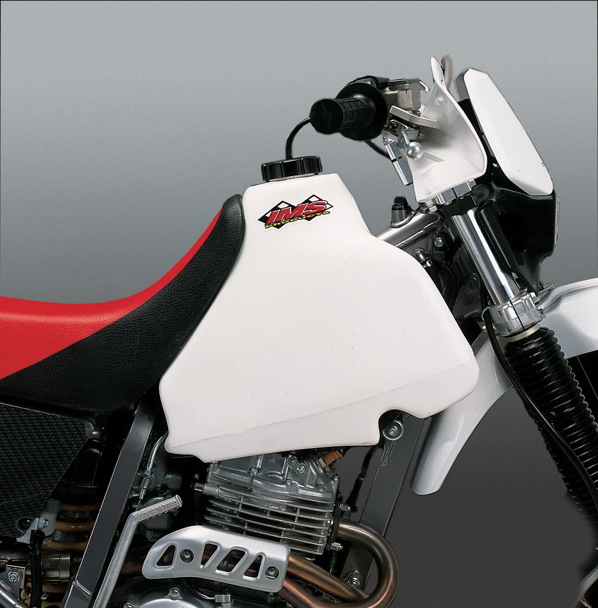 Modern IMS PRODUCTS INC. Large-Capacity Gas Tank – White – Honda – 4.0 Gallon 112223-W1 Expertly Made