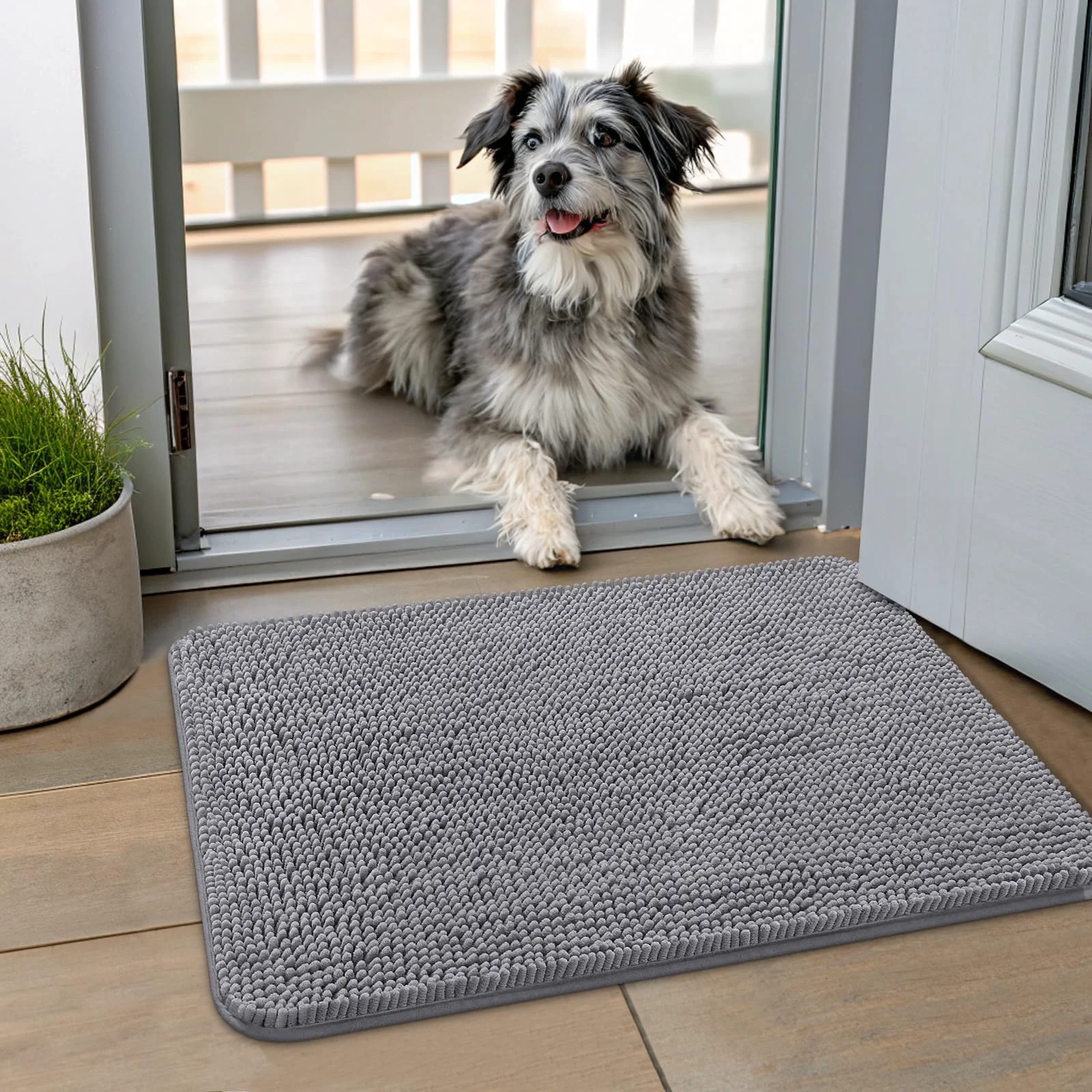 Classic Smiry Dog Door Mat 24×16 — Absorbs Moisture Dirt Non-Slip Chenille Quick-Dry Grey Safe