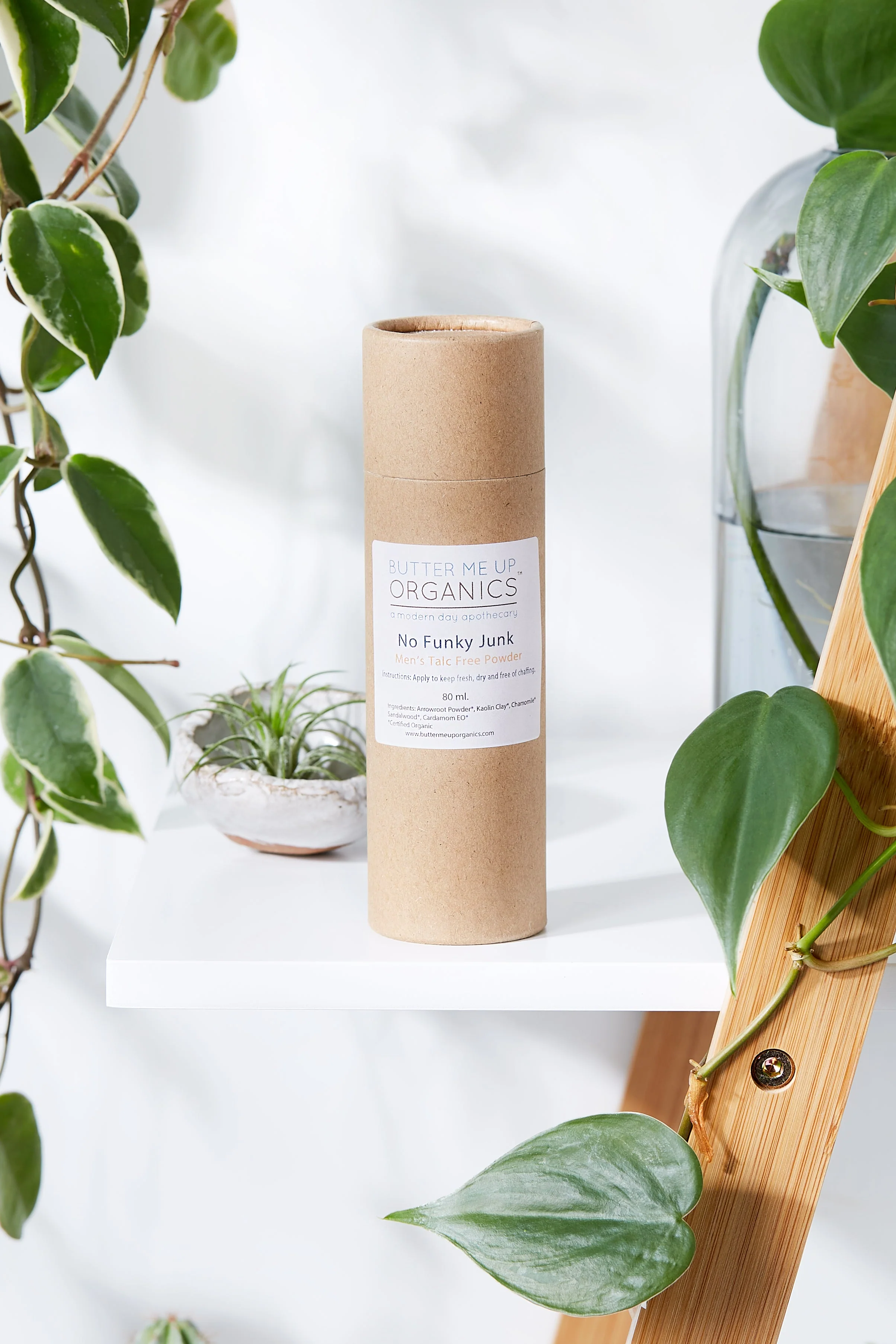 Smart No Funky Junk Men’s Talc Powder Innovative