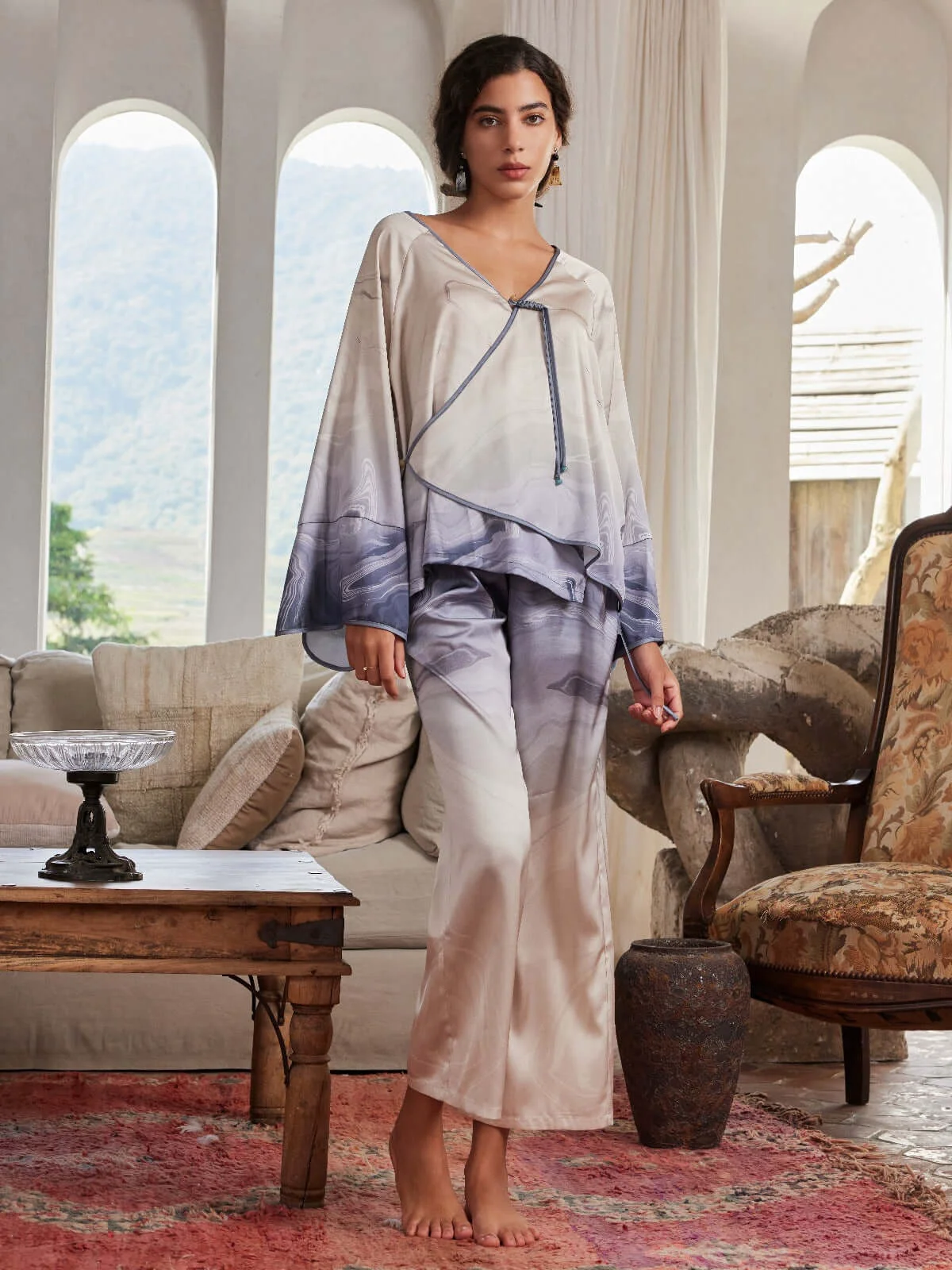 Premium Material Asian Vintage Texture Painting Pajama Set 2Pcs with Blouse and Pants High-End