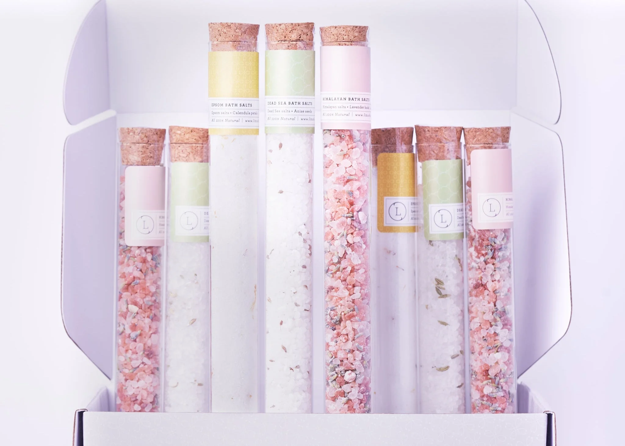 Outstanding Natural Bath Salts Gift Set – 8 Glass Tubes Easy-to-Use